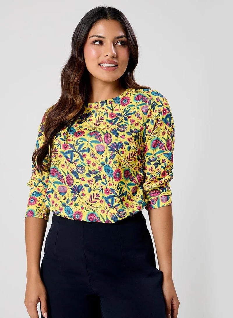 Zigzag Yellow Floral Printed Round Neck Chiffon Top